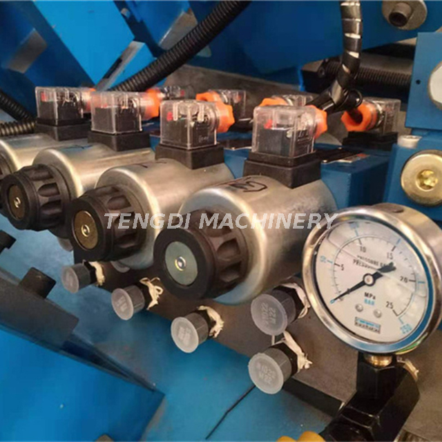 Galvanized Cold Formed Section Steel Structural C Purlin Profile Cold Roll Forming Machine 
